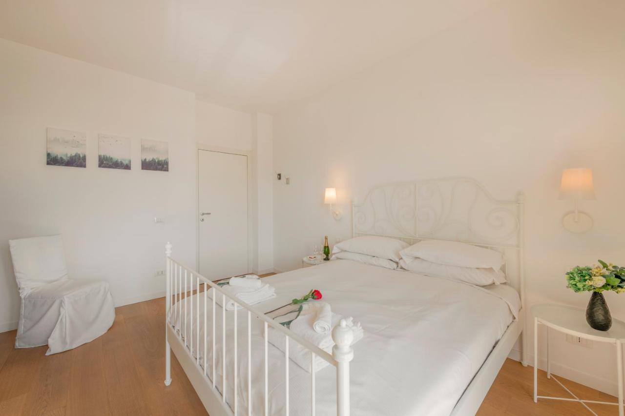 Ferrucci, 10 - Elegante Oasi Urbana A Milano Apartment Exterior photo