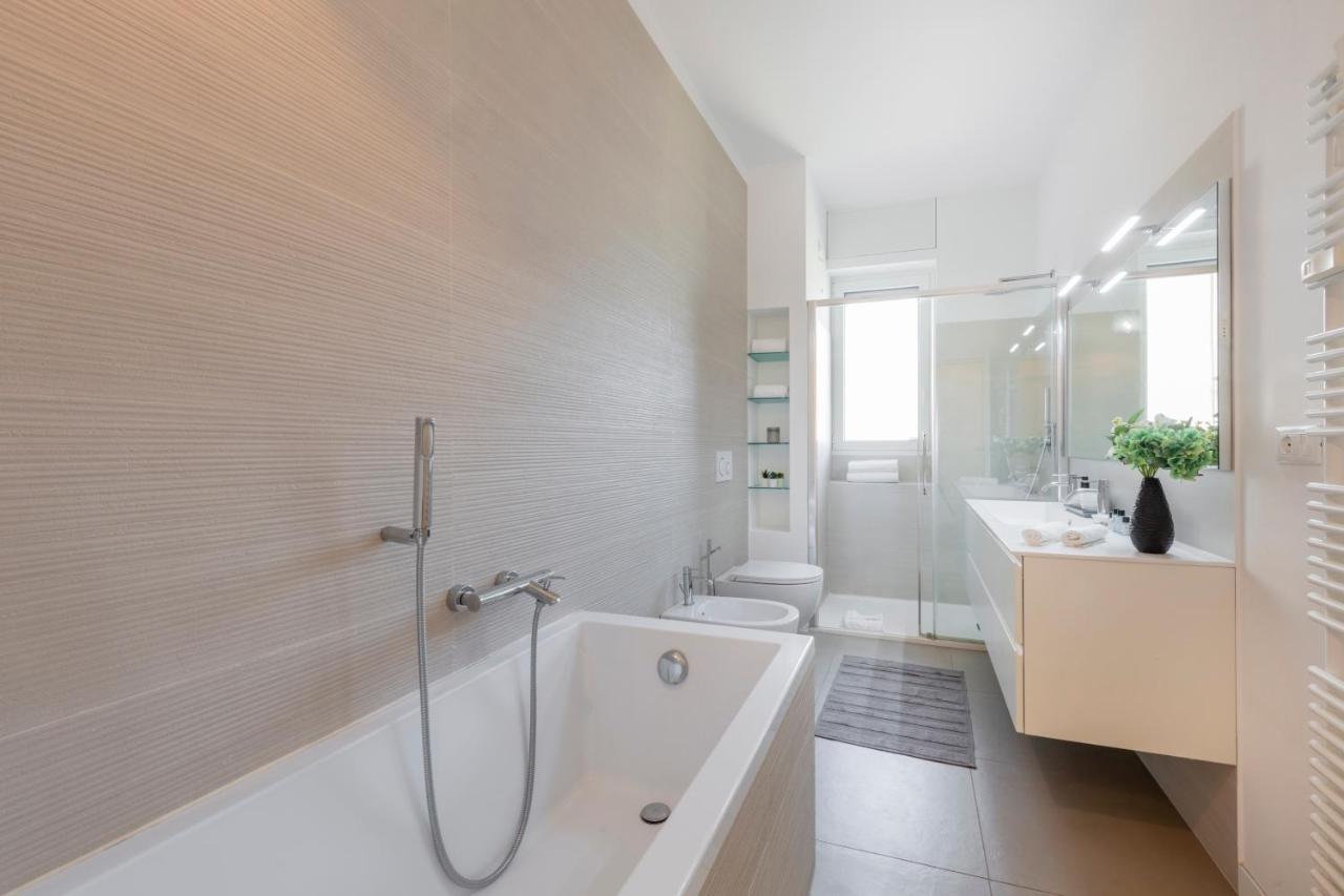 Ferrucci, 10 - Elegante Oasi Urbana A Milano Apartment Exterior photo
