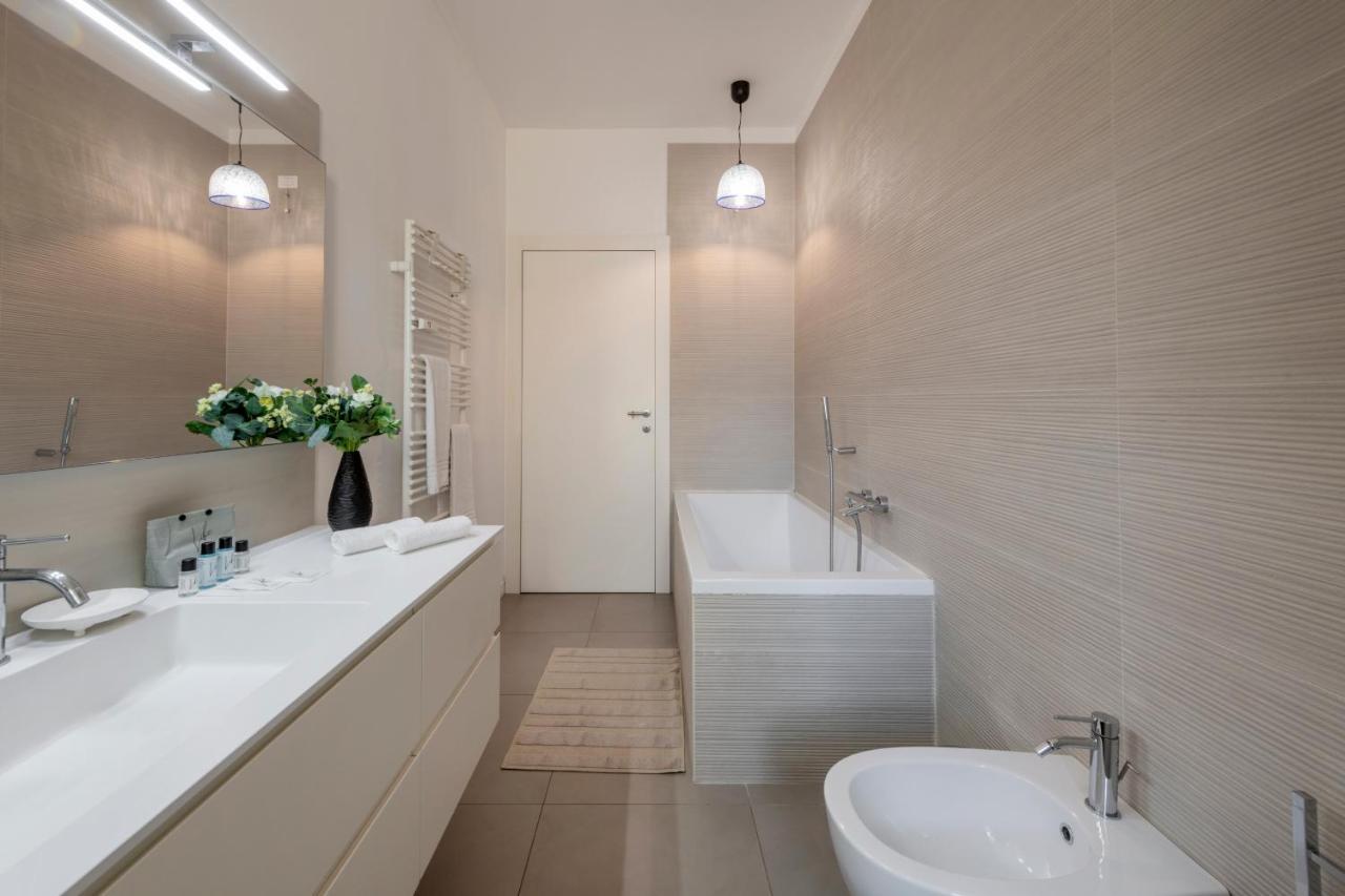 Ferrucci, 10 - Elegante Oasi Urbana A Milano Apartment Exterior photo