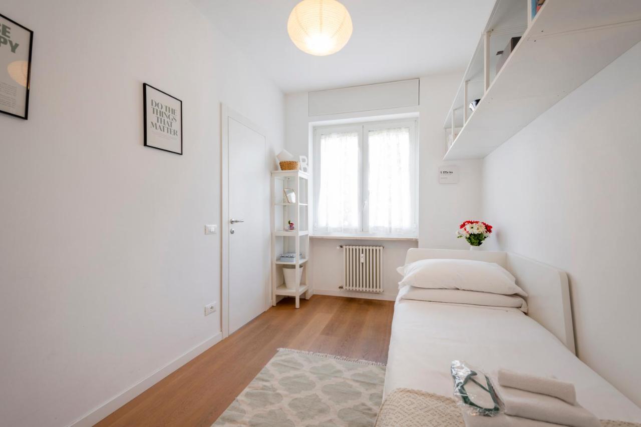 Ferrucci, 10 - Elegante Oasi Urbana A Milano Apartment Exterior photo
