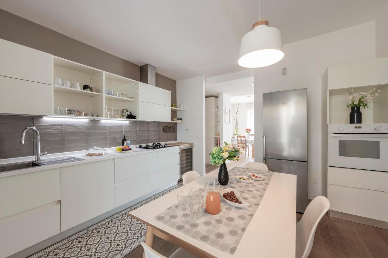 Ferrucci, 10 - Elegante Oasi Urbana A Milano Apartment Exterior photo